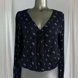 FREE 💟Hollister Boho Crop Top